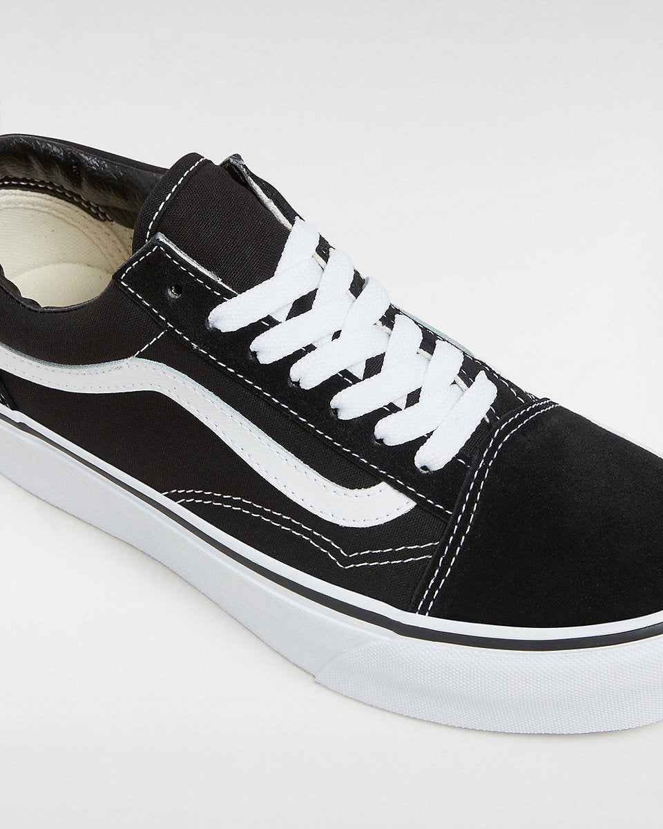 Vans Womens Platform Old Skool Shoes - Black/White - ManGo Surfing