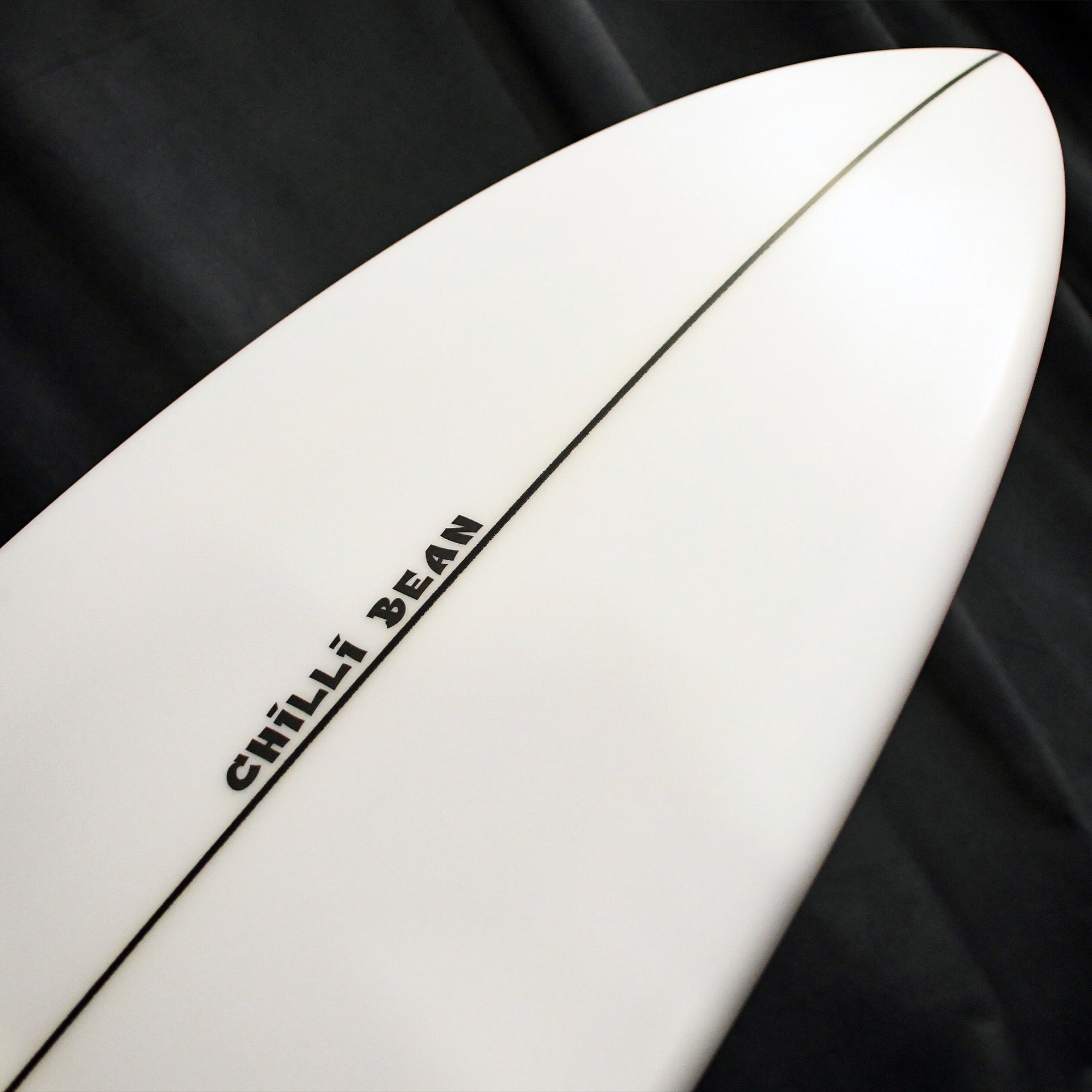 Fourth Surfboards Chilli Bean Hybrid (5 x Fin - Quad Thruster 2+1) Mini-Mid Surfboard