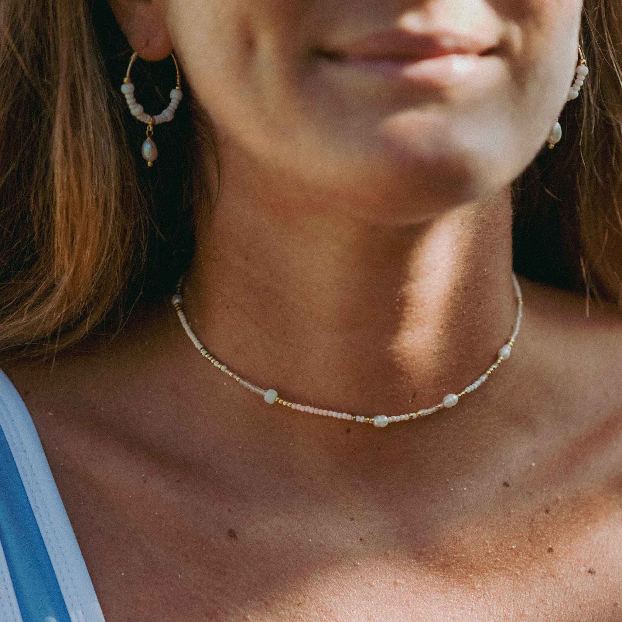 Pineapple Island Giada Cinta Pearl Beaded Surf Necklace - Pink/White/Gold