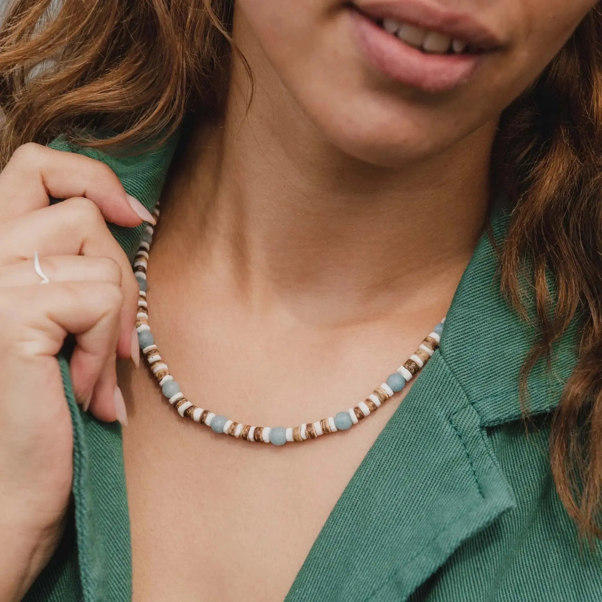 Pineapple Island Manta Point Stone &amp; Shell Necklace - Brown/White/Blue