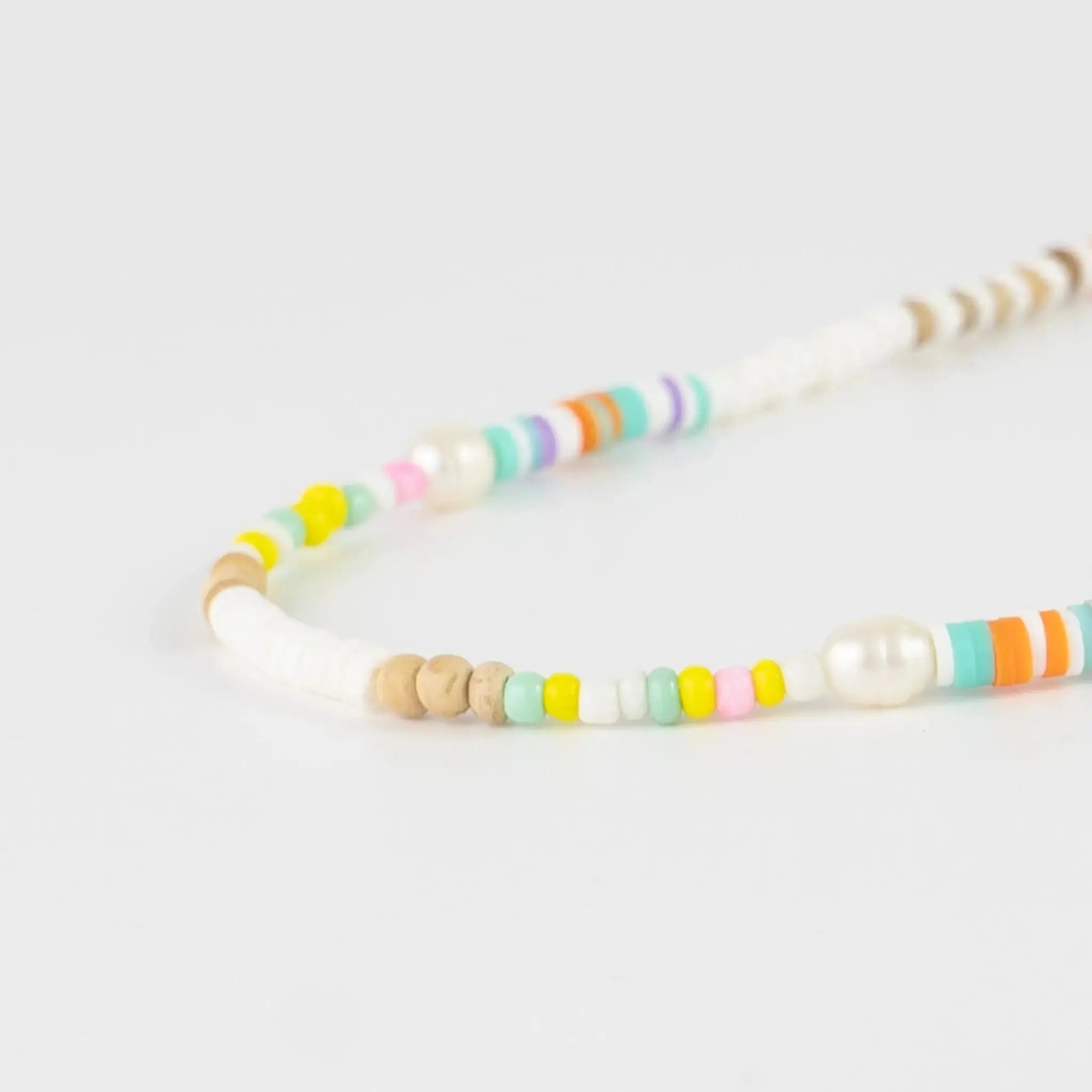 Pineapple Island Mentawai Islands Surfer Pearl Beaded Necklace - White/Multi