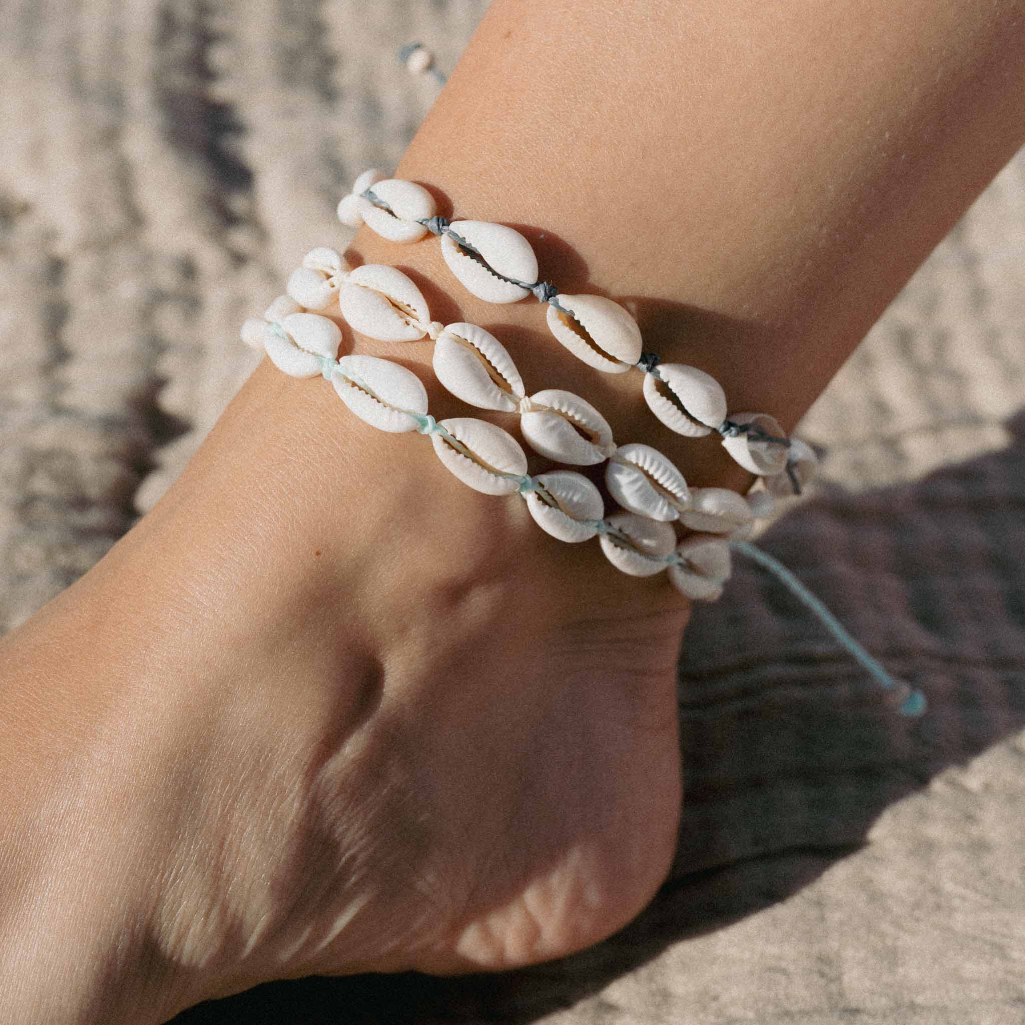 Pineapple Island Livadi Cowrie Shell Surf Anklet - Cream