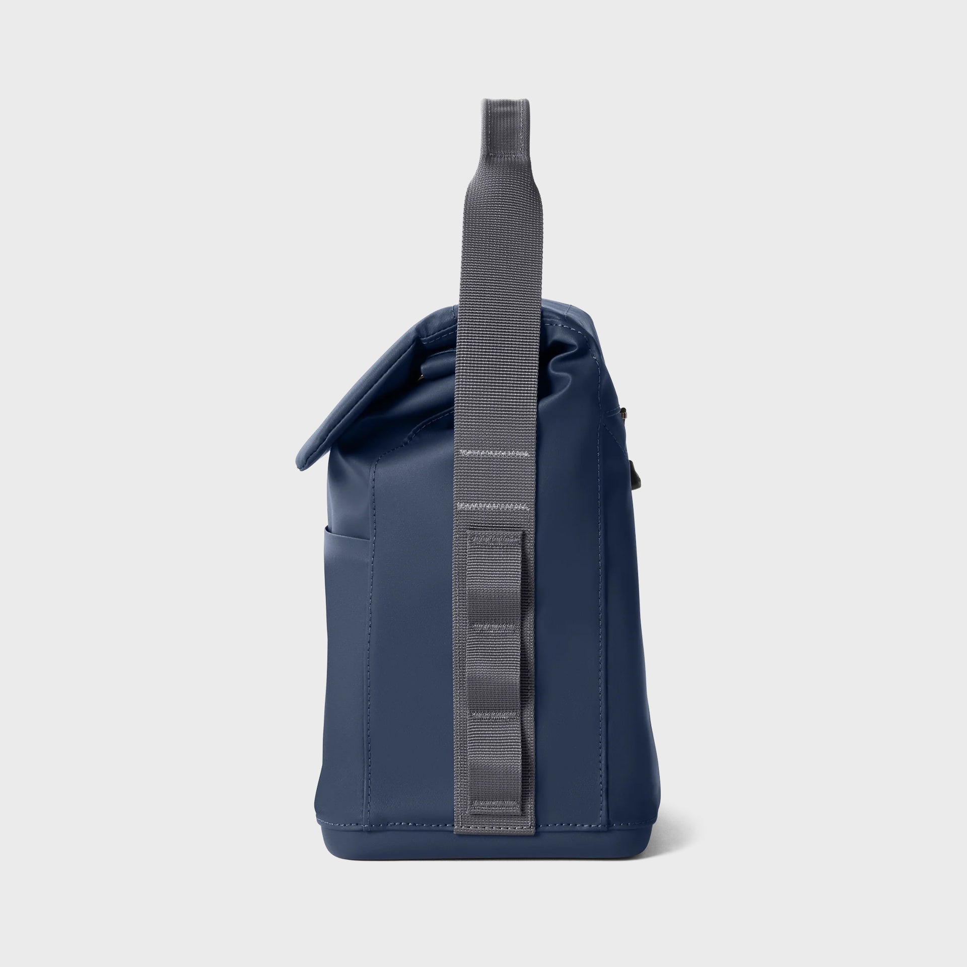Yeti Daytrip 6L Lunch Bag - Navy - ManGo Surfing