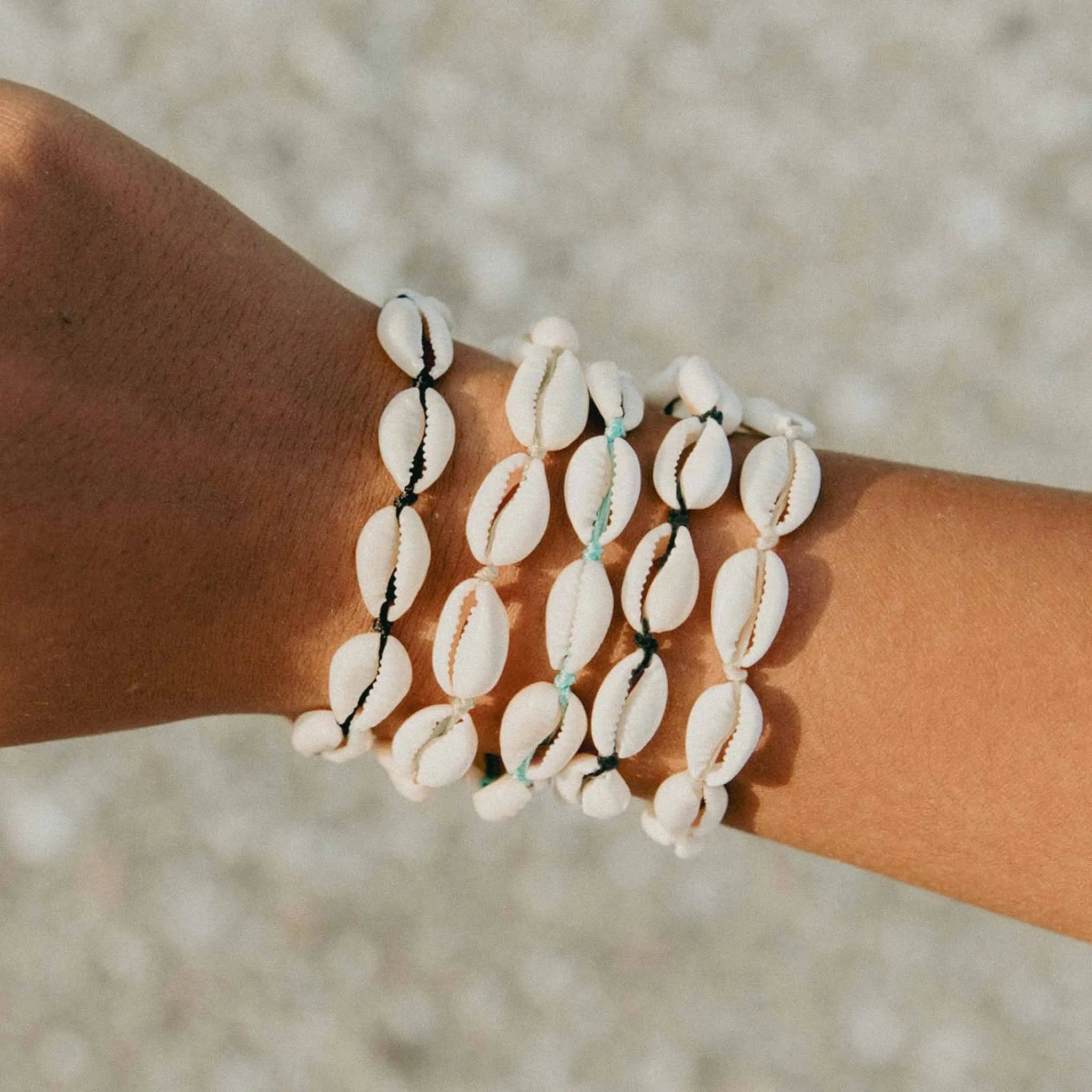 Pineapple Island Livadi Cowrie Shell Surf Bracelet - Turquoise