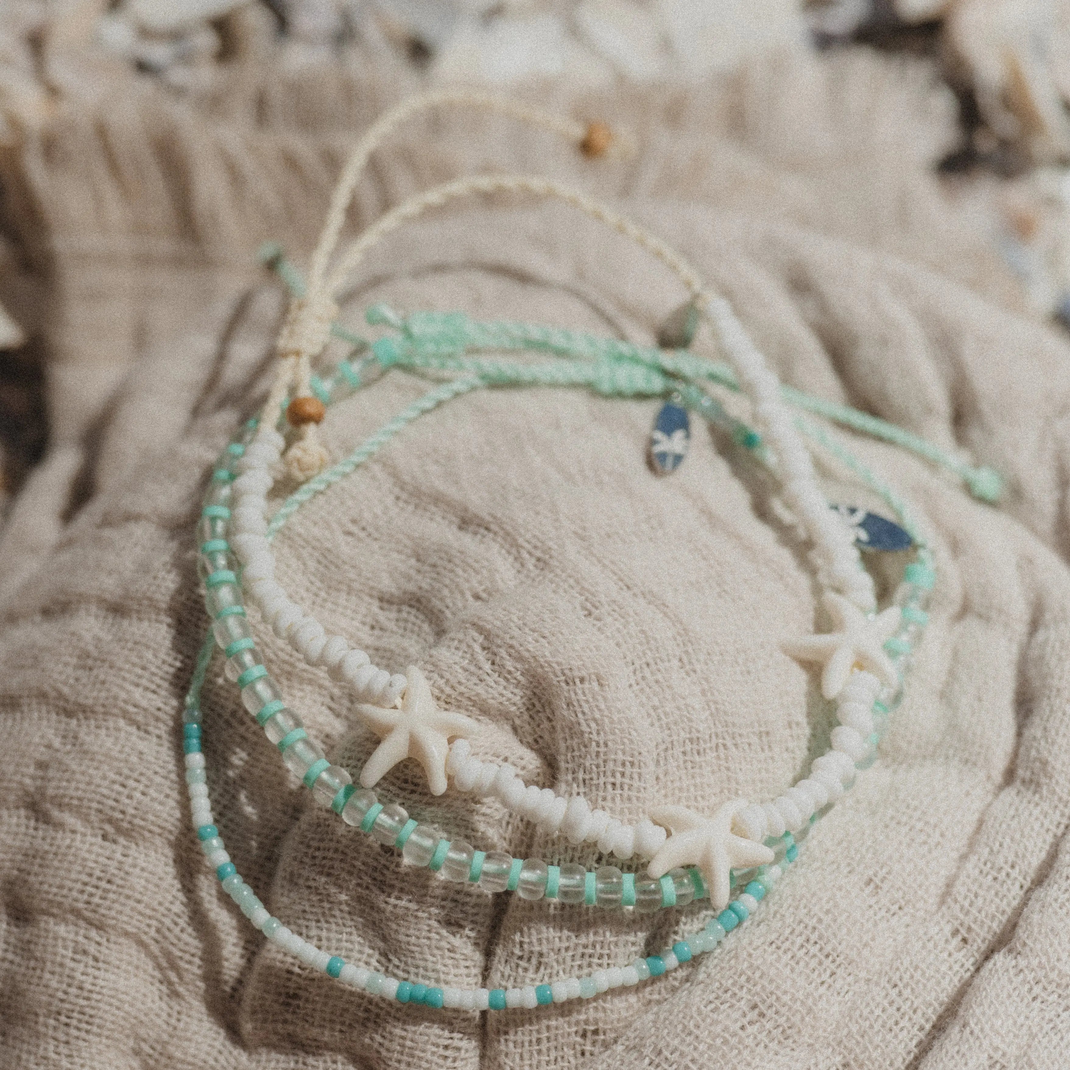 Pineapple Island Shoreline Turquoise Bracelet Trio Set - White/Green