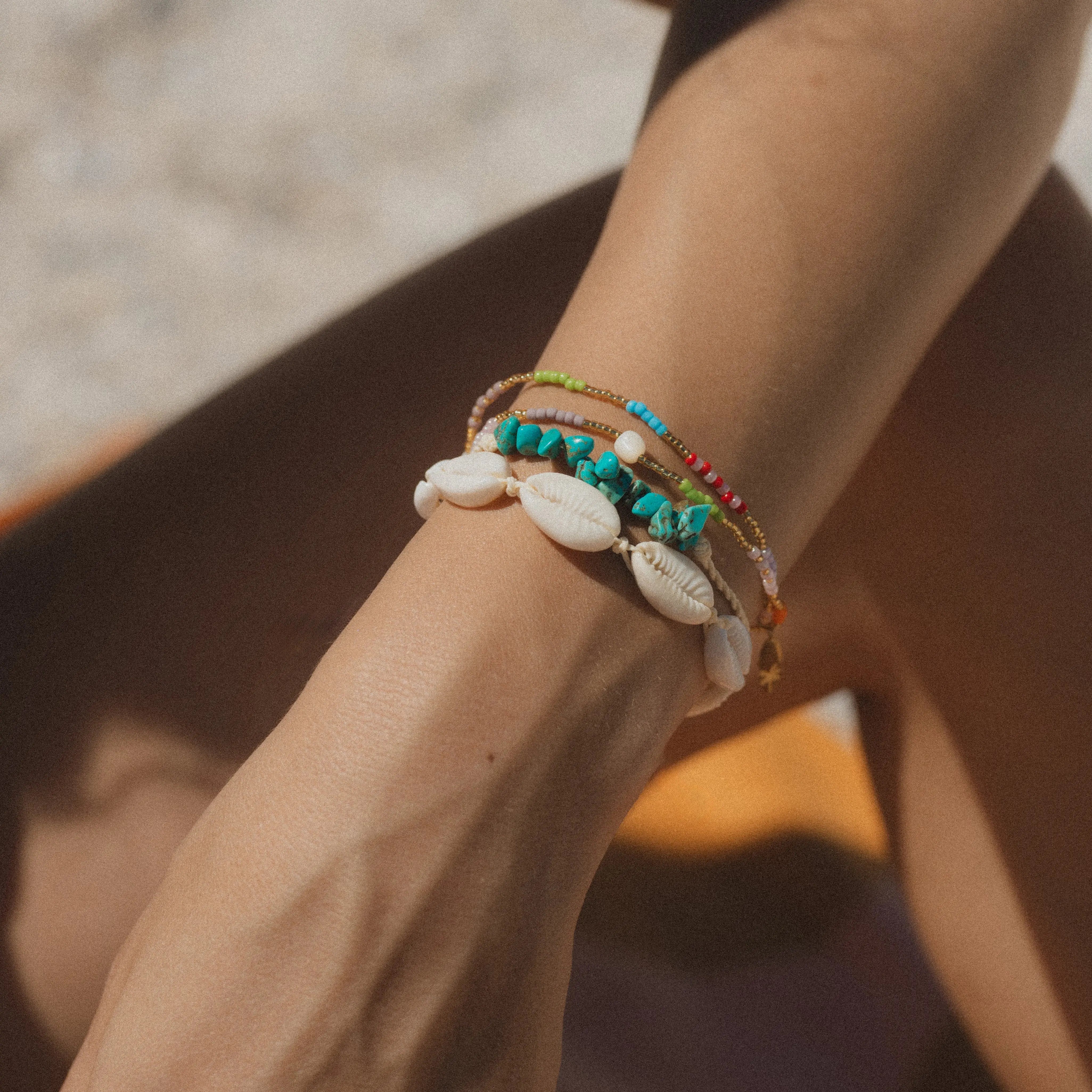 Pineapple Island Halcyon Turquoise and Shell Bracelet Trio Set - White/Turquoise/Multi