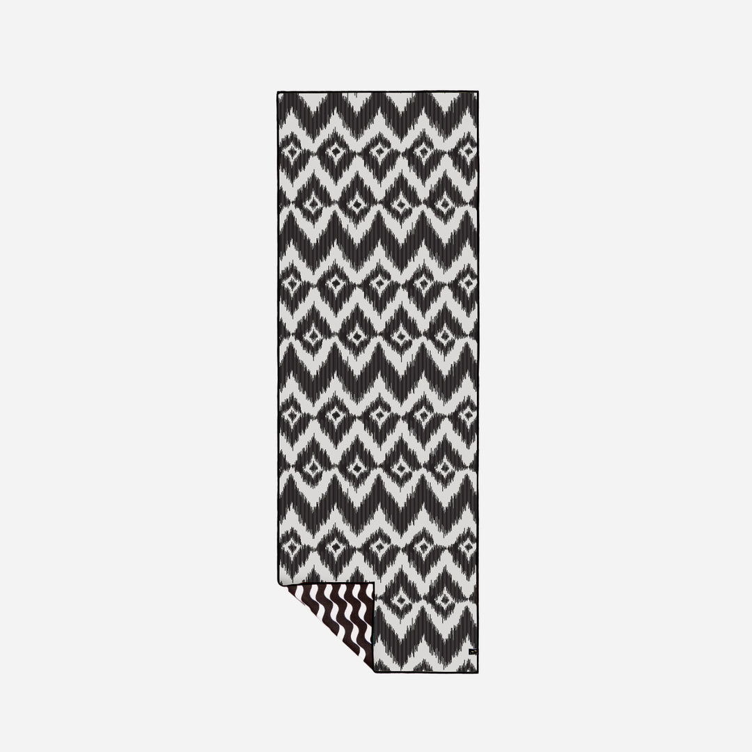 Escher Yoga Towel - One Size - Black - ManGo Surfing