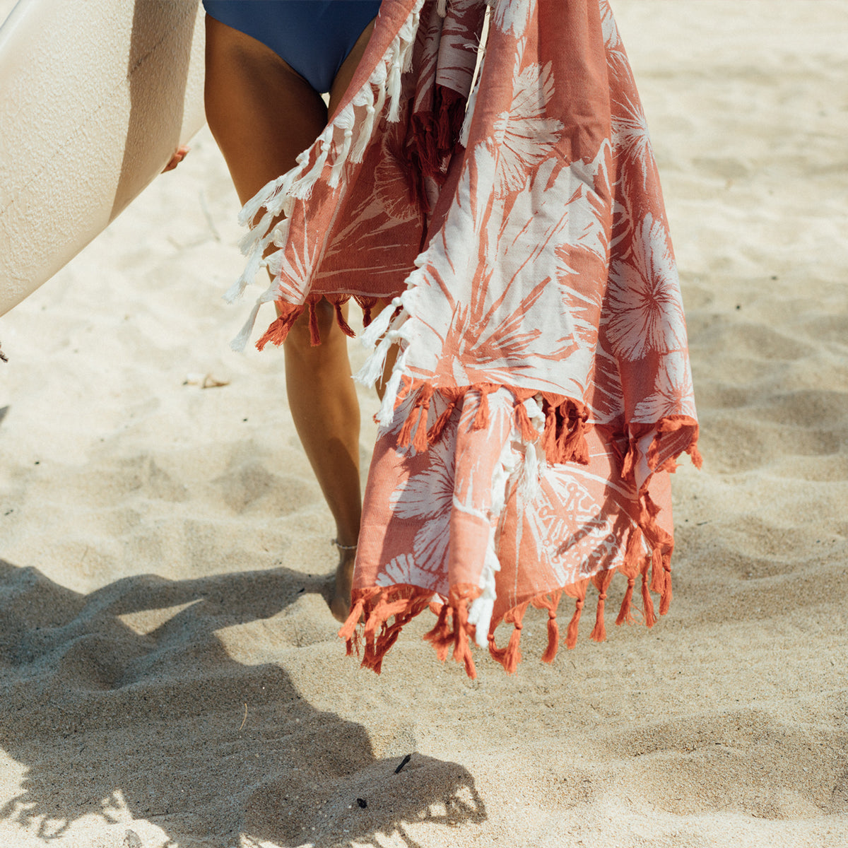 Koki&#39;O Throw Blanket | Red | Beach Towel - ManGo Surfing